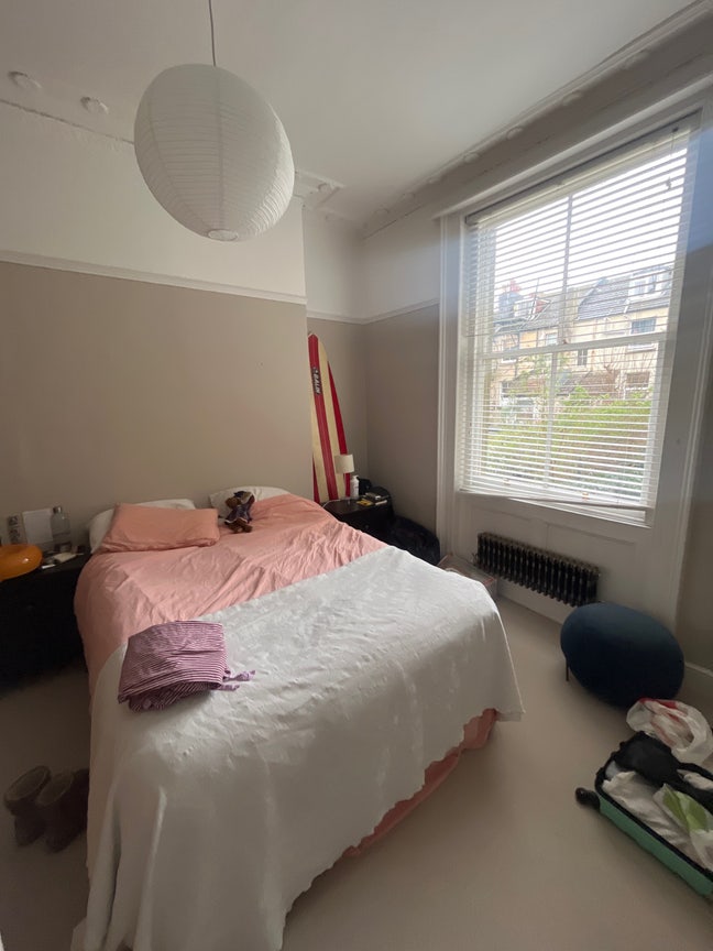 1 double bed in Lansdowne place  Main Photo