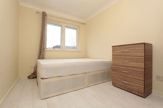 New economic room in Plaistow E13  Main Photo