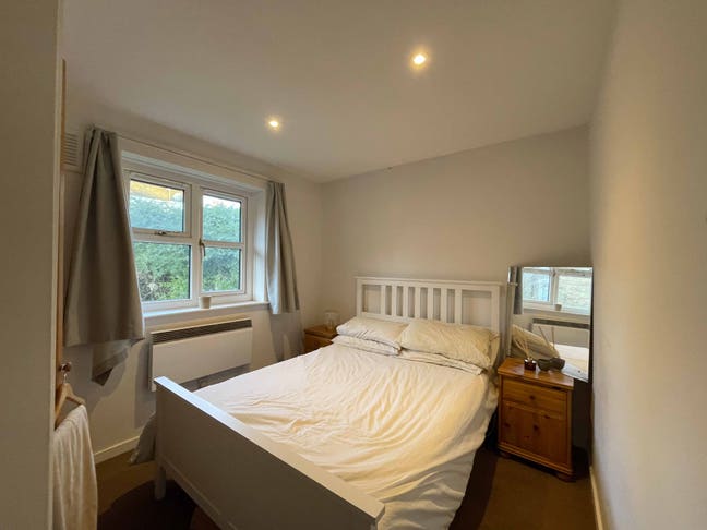 1x room available in 2 bed flat - clapham junction Main Photo