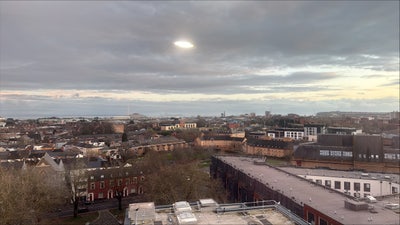 A nice room in a friendly flat in Howard Gardens Main Photo