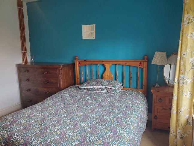 Rural, homey room for rent Main Photo