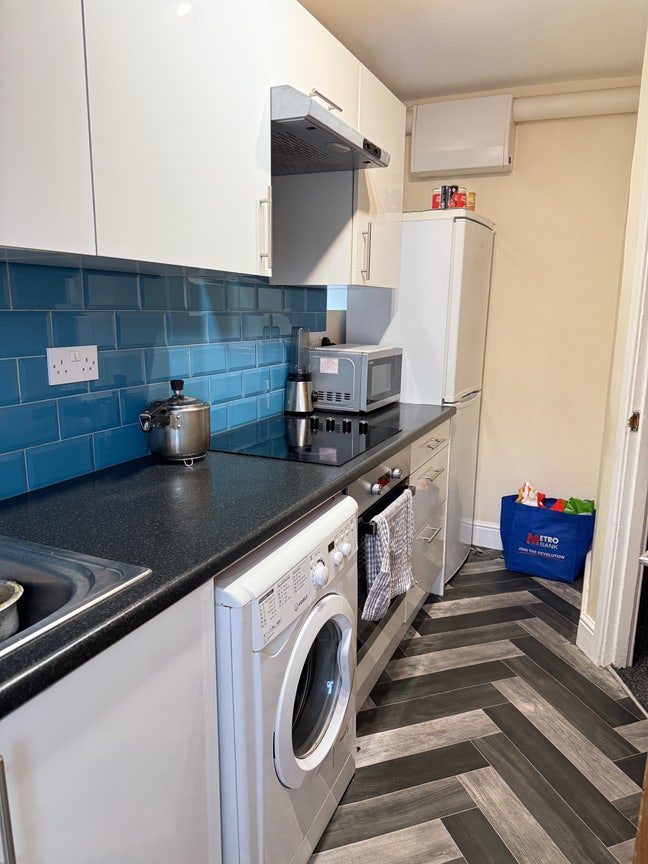 Single room near Coventry Station  Main Photo