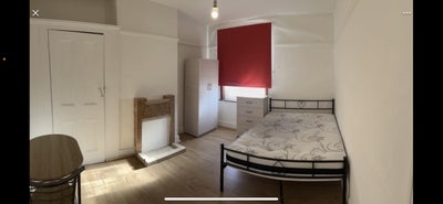 Double room to rent  Main Photo