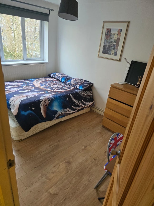 Single and 2 double rooms in Putney Heath Main Photo