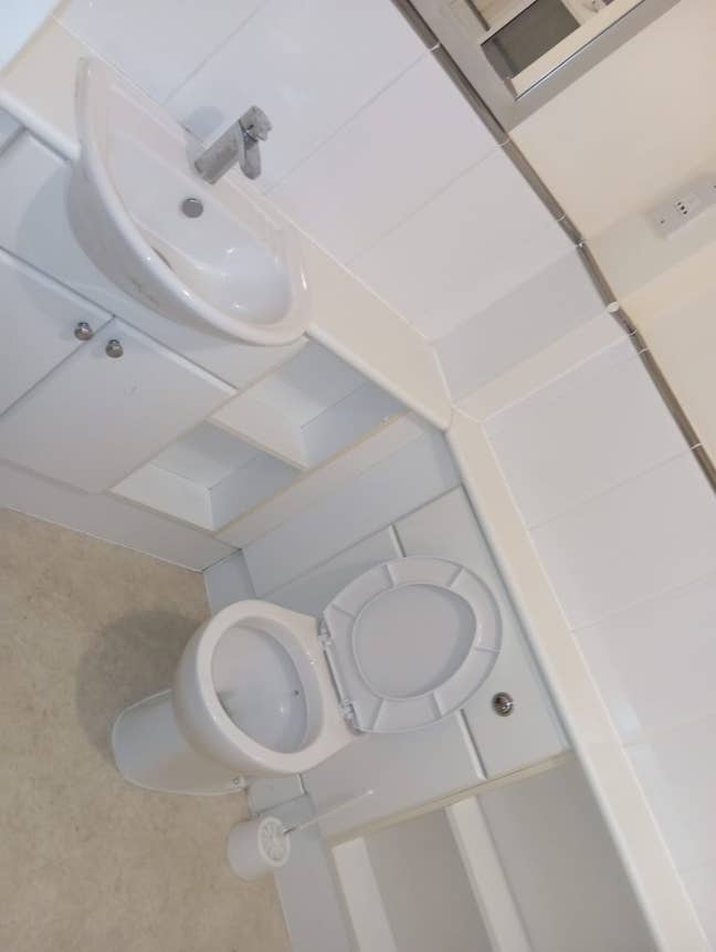 Modern 2 Bedroom Flat  Main Photo