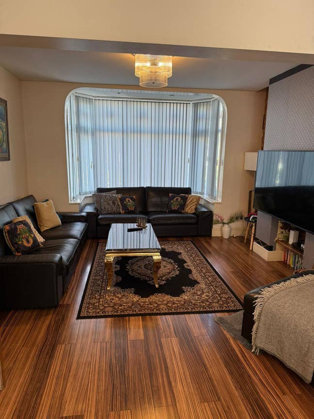 Quiet 3-Bed House in Barking | Share with One Prof Main Photo