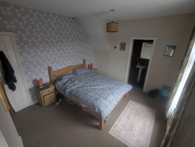Double Room next to Rivlin and Loxley Valley  Main Photo