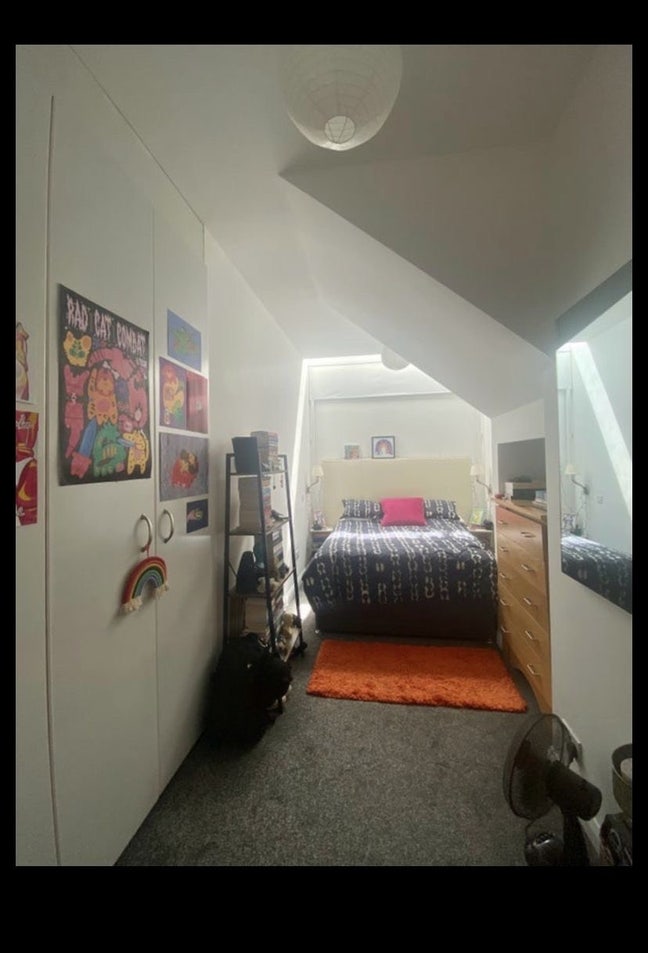 3 Large double rooms in converted warehouse Main Photo