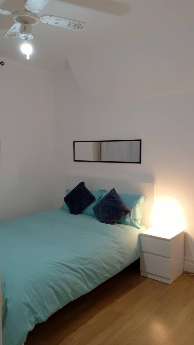 Spacious Double room in Newham  Main Photo