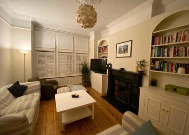 Spacious double room in Clapham Main Photo