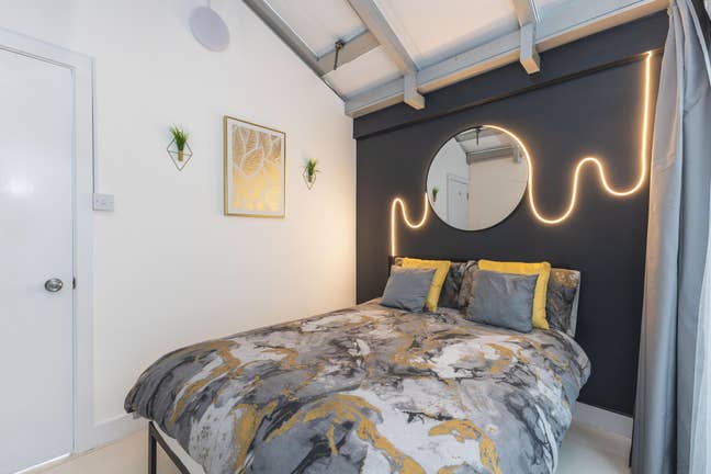 1 Bedroom Flat in Angel, Bills Included Main Photo