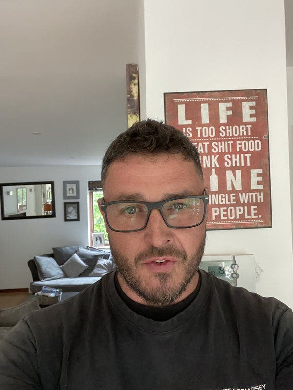 49 year old Male seeks a double room Main Photo