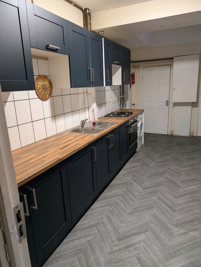 5 Bedroom house in Canning town Main Photo