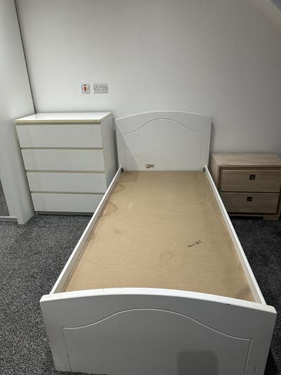 Double en-suite for female Main Photo