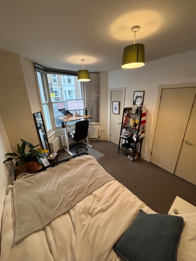 Large Bright Room in Lower Clapton Main Photo
