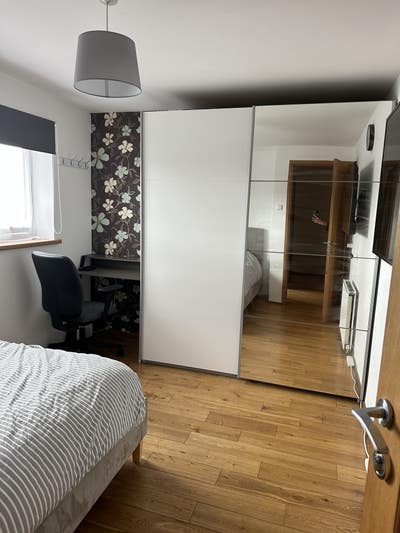 Double Room to Let – Family Home on Vicrage Road,  Main Photo