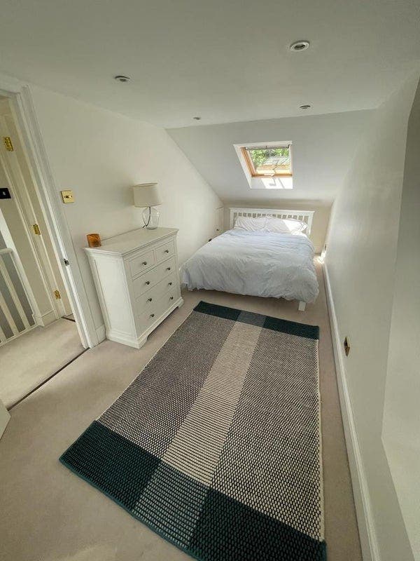 En-suite double room in cosy cottage  Main Photo