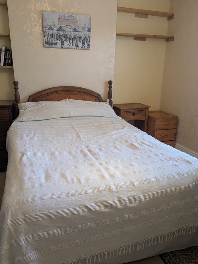 Lovely Double Room in great house Main Photo
