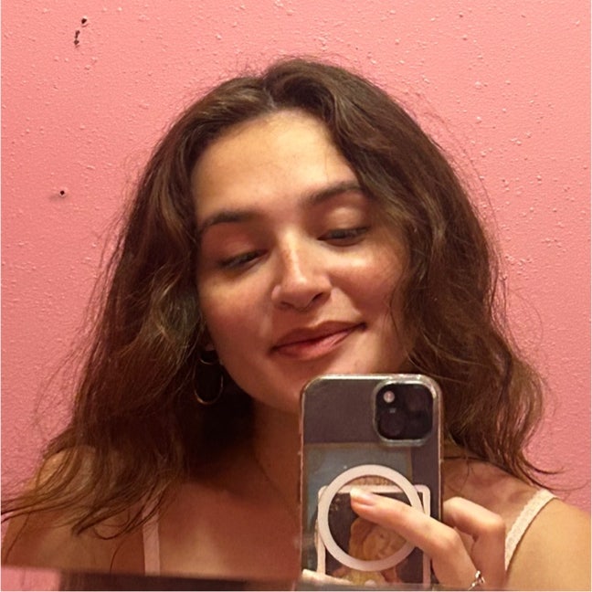 Hi i need a place to live!! Main Photo