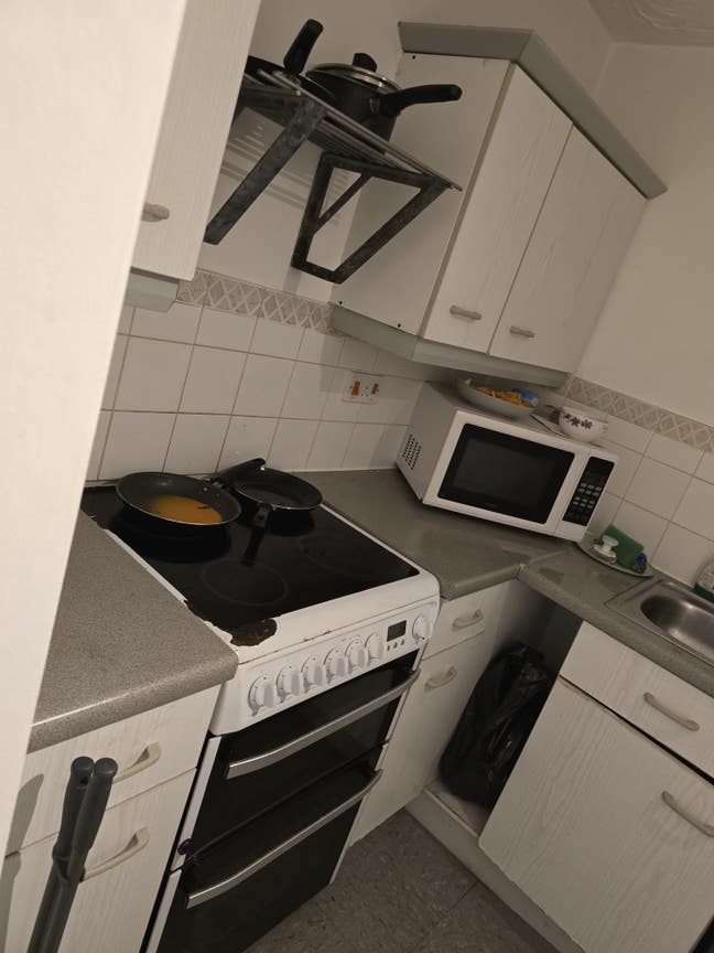 Double room for rent. Goodmayes  Main Photo