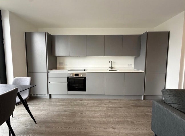 2 bedroom tenancy takeover Main Photo