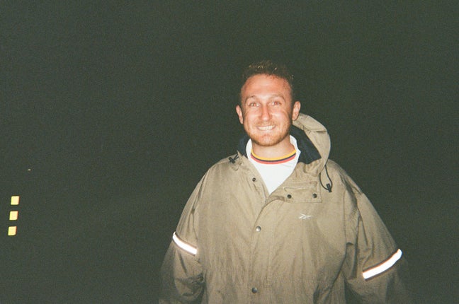 Professional seeking for a creative open home Main Photo