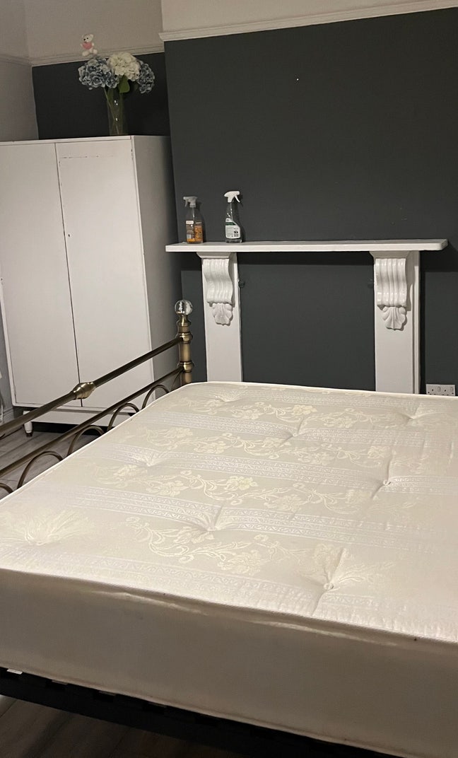 Extra large double Walthamstow Central Main Photo