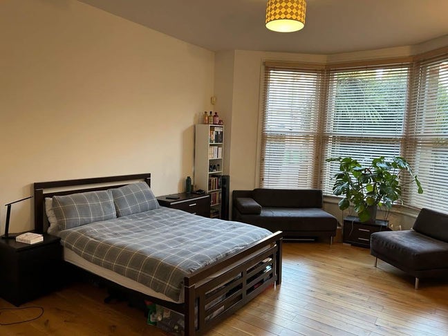 Large double in Streatham Hill Main Photo