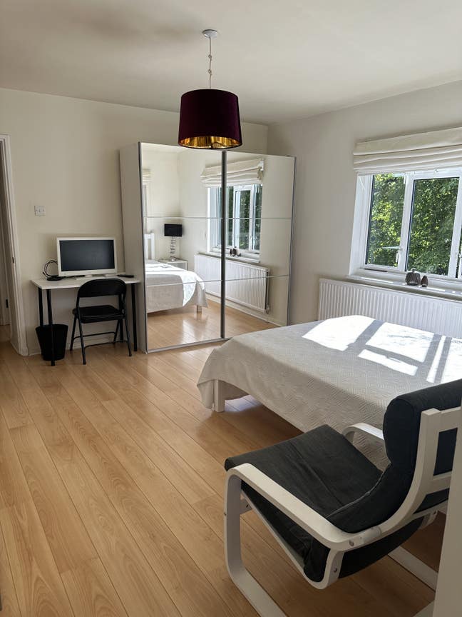 Two Double Rooms in the heart of Richmond Hill Main Photo