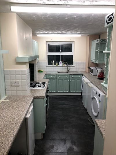 Croydon 14 minutes train to London shared house  Main Photo