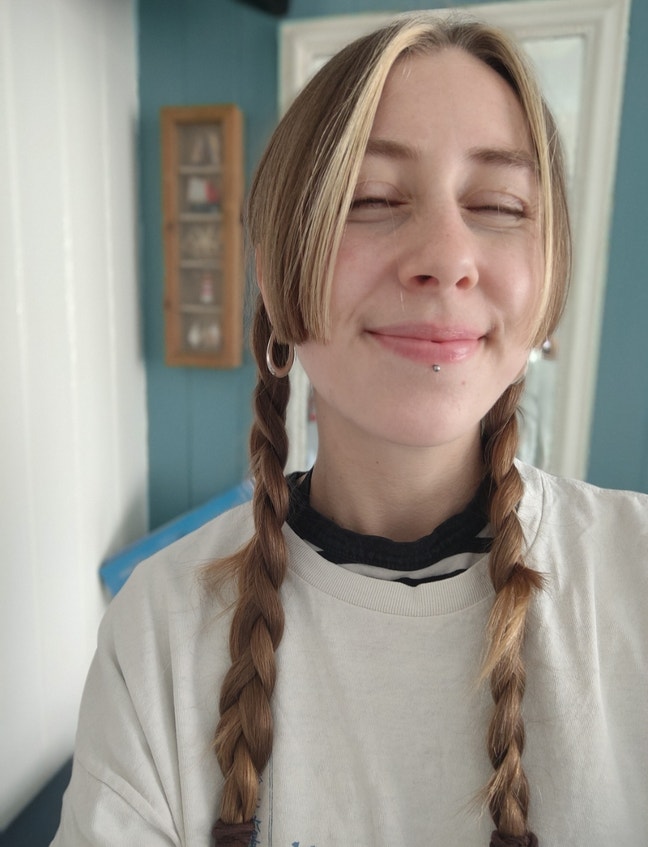 Creative Professional wanting to settle in  Main Photo