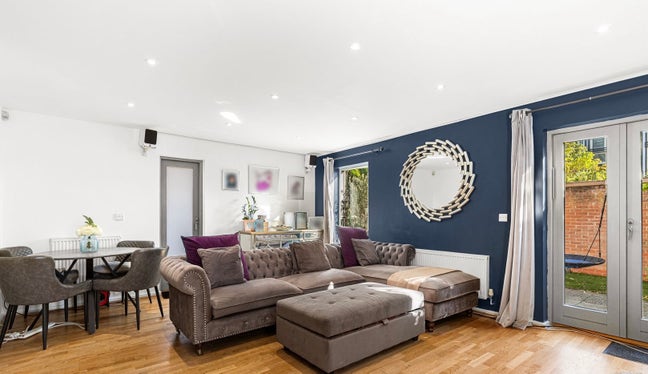 Large double room Newhall Harlow.  Main Photo