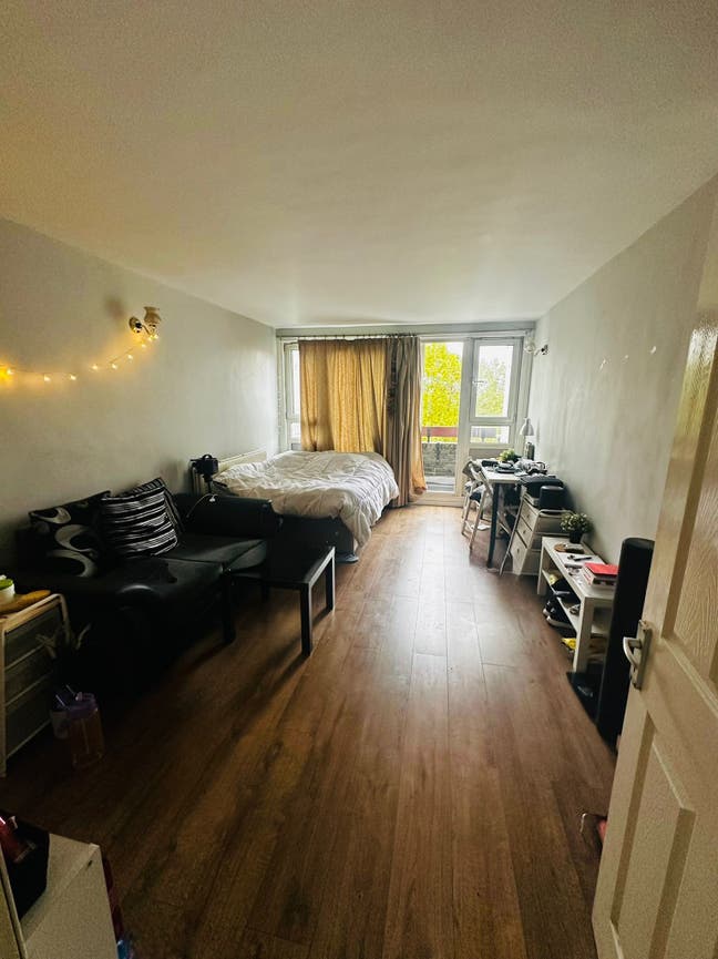 Beautiful double Room Canary Wharf  Main Photo