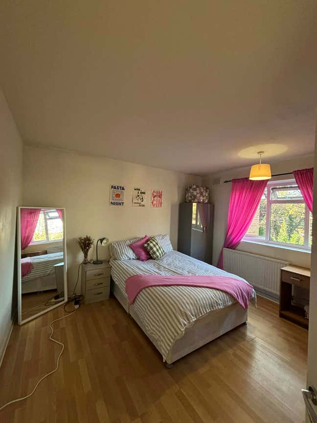 Double room in Stockwell! Main Photo