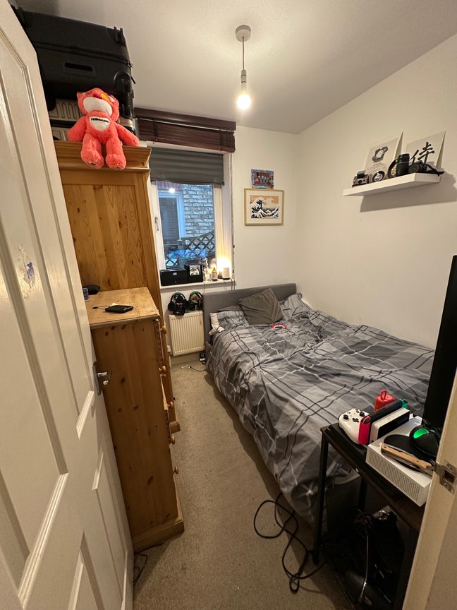 Stylish Room to Let – Edgeley Road, Clapham Main Photo