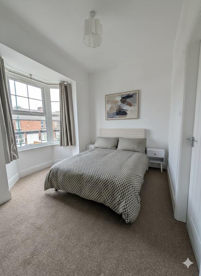 Ensuite Rooms in Normanby, Middlesbrough TS6  Main Photo