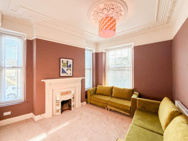 5 Ensuite Pro Rooms &pound;660 - &pound;704. Short Stays Avail Main Photo