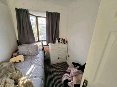 IG6 Barkingside - Single Room Main Photo
