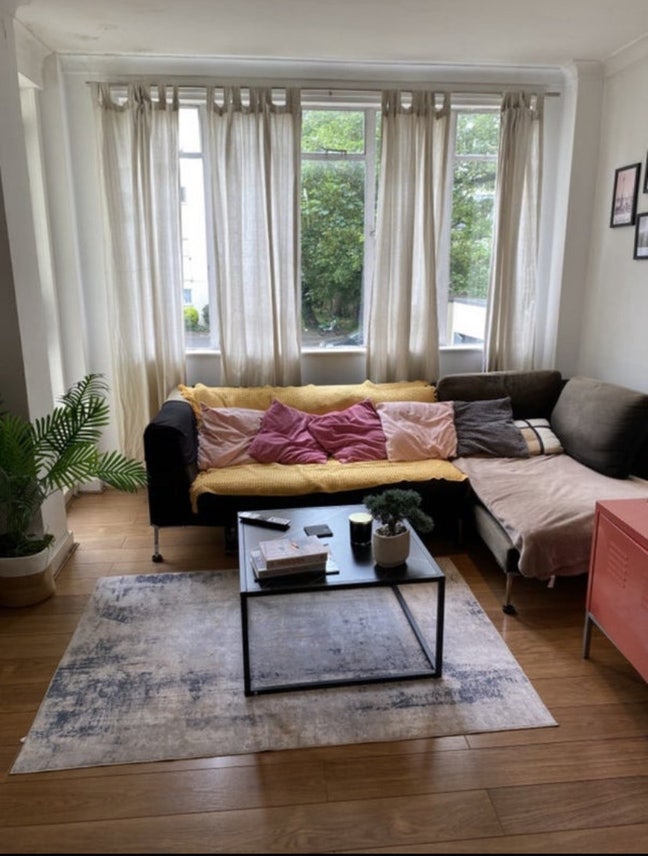 ***Bright Double Room*** No deposit*** Main Photo