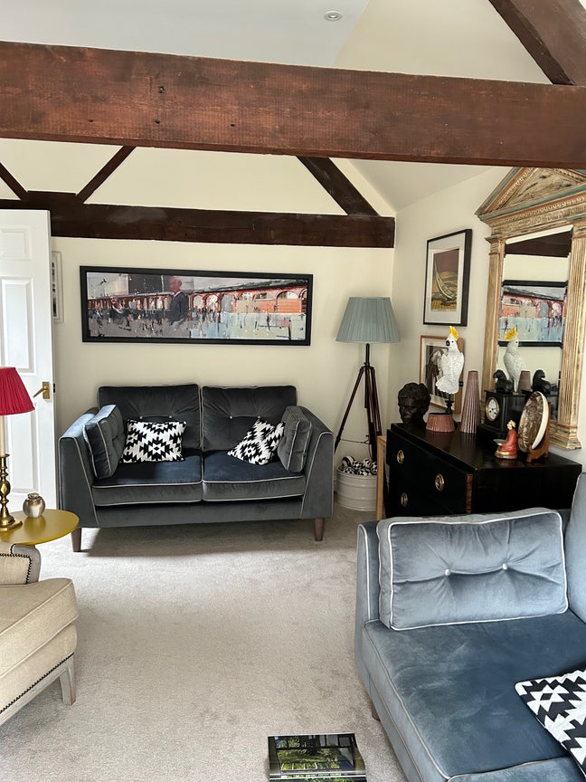 Single Room in Popular Rural Village Main Photo