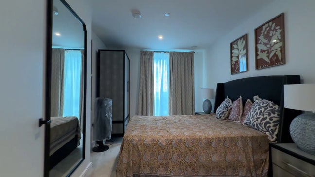 Double room available in two bedrooms flat Main Photo