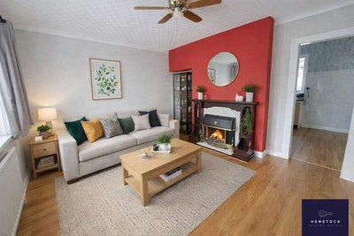 Family-friendly 3 bed house with large garden Main Photo