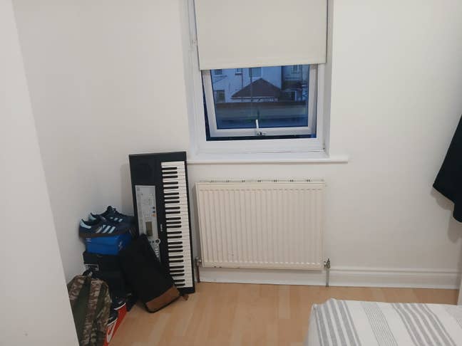 Double bed furnished Main Photo