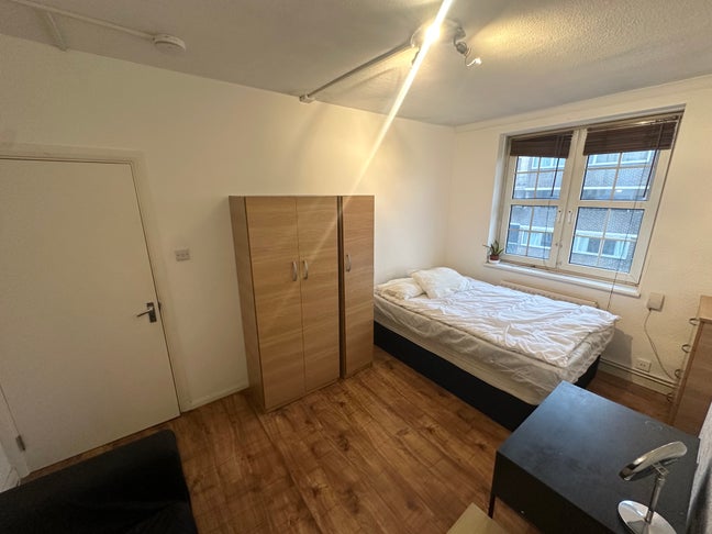 🍁Room with lounge, central London Main Photo