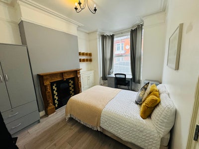 🏡Cute Room + Garden • Bills Incl •  LE3  Main Photo