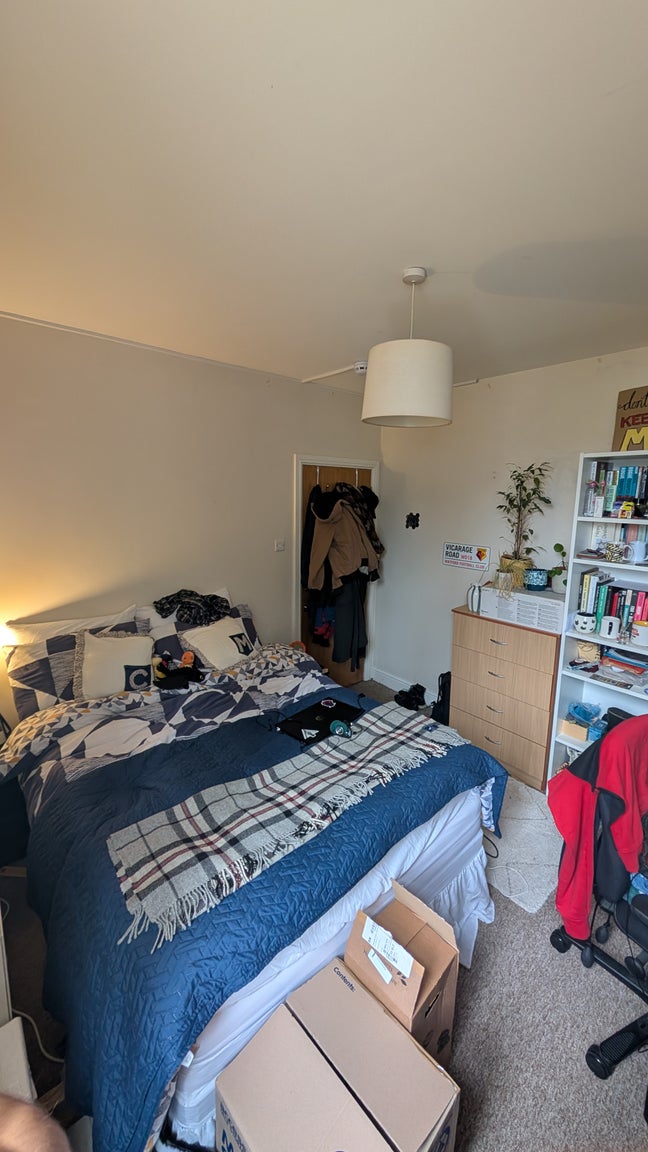 Single bedroom available in Willesden Main Photo