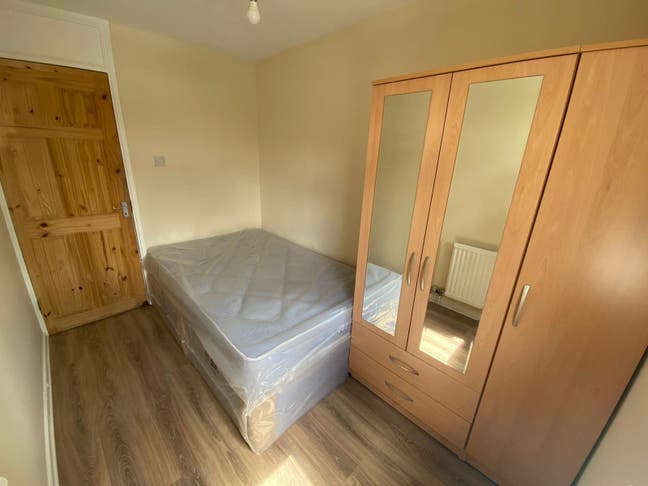 Double rooms available TW14 Main Photo