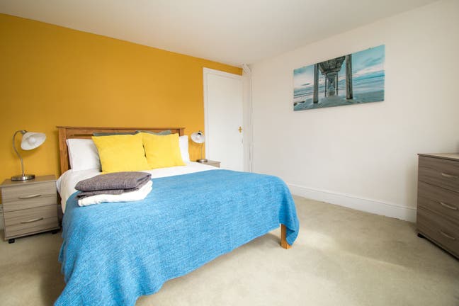 🏡 Double Room Available in a Lovely House Share  Main Photo