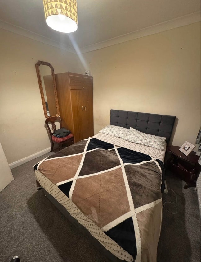 Room available on rent Main Photo