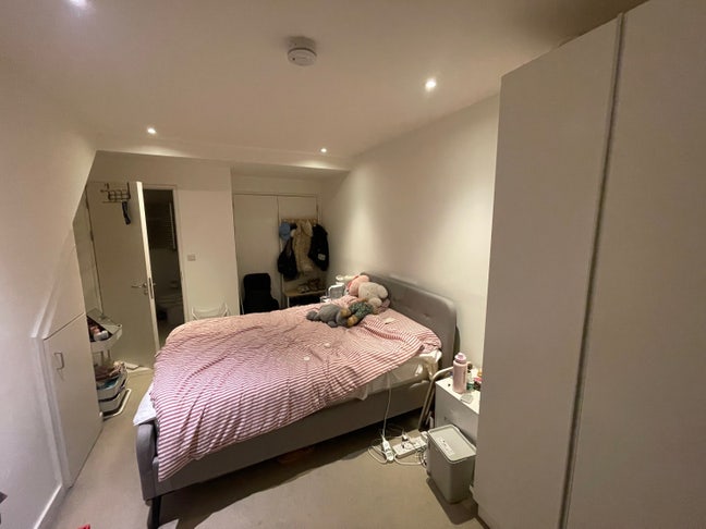 Ensuite big Double room in Stratford  Main Photo